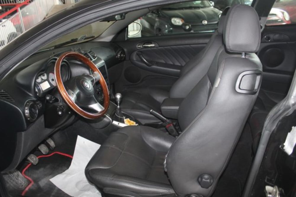 Alfa Romeo GT usata a Terni (7)