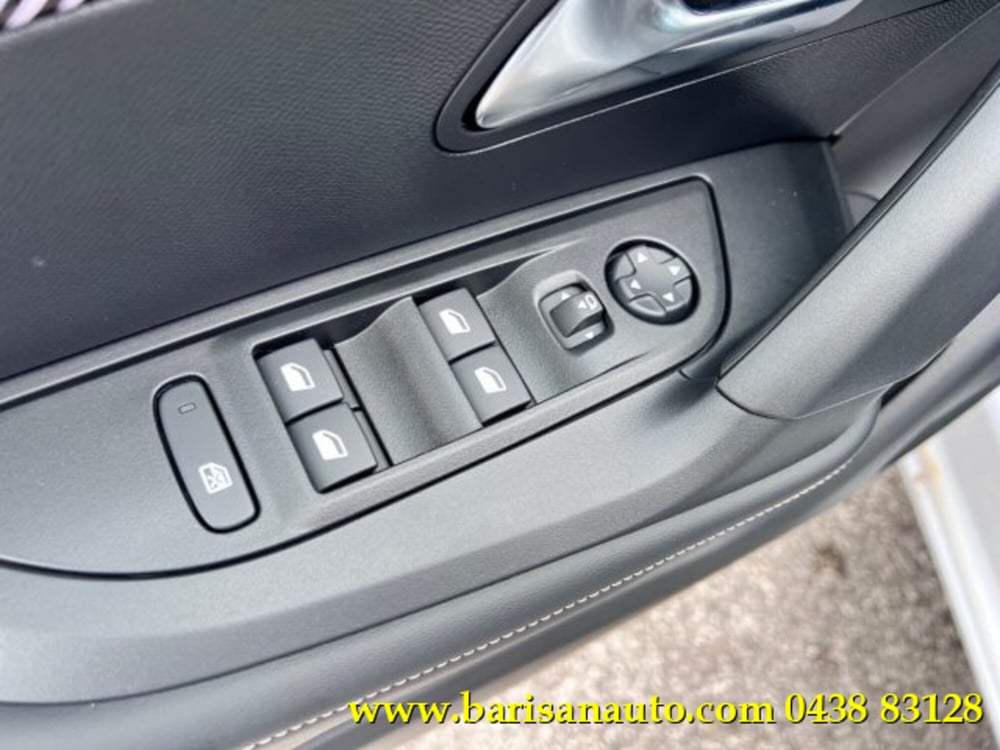 Peugeot 2008 nuova a Treviso (9)