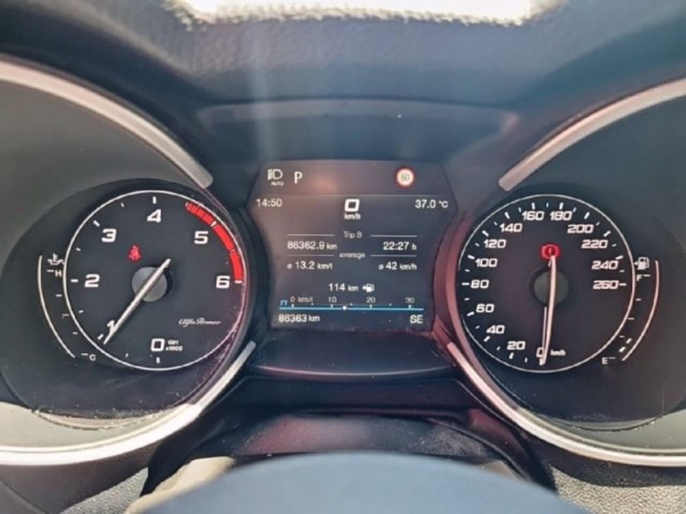 Alfa Romeo Stelvio usata a Monza e Brianza (10)