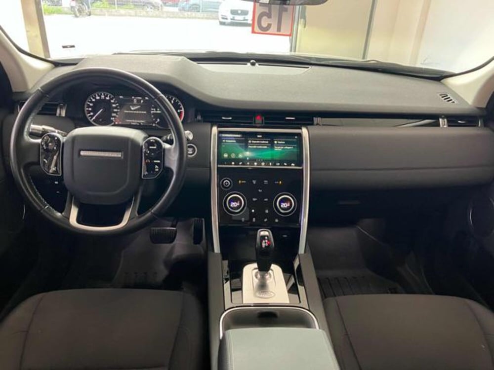 Land Rover Discovery Sport usata a Lucca (9)