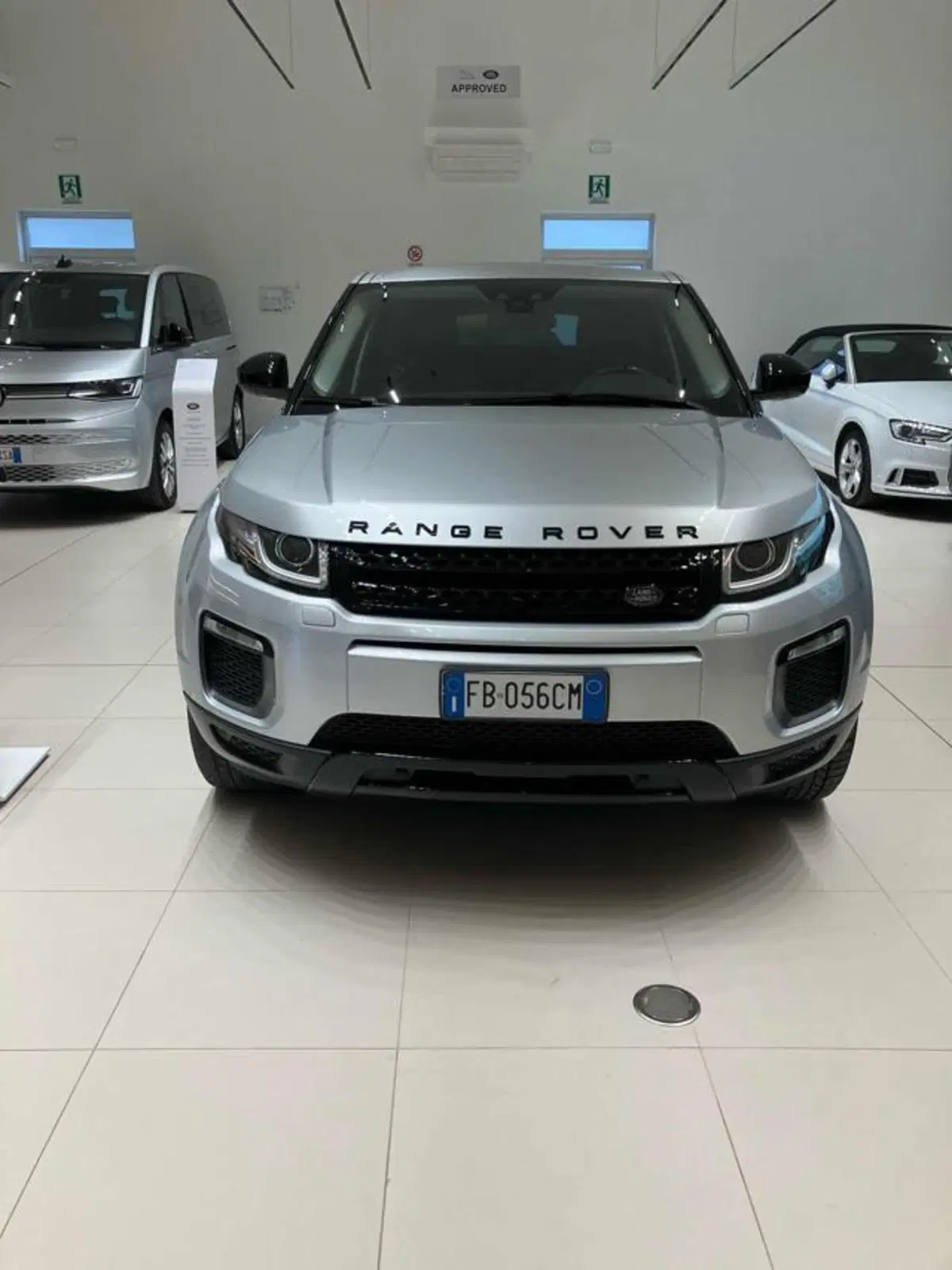 Land Rover Range Rover Evoque usata a Lucca (2)