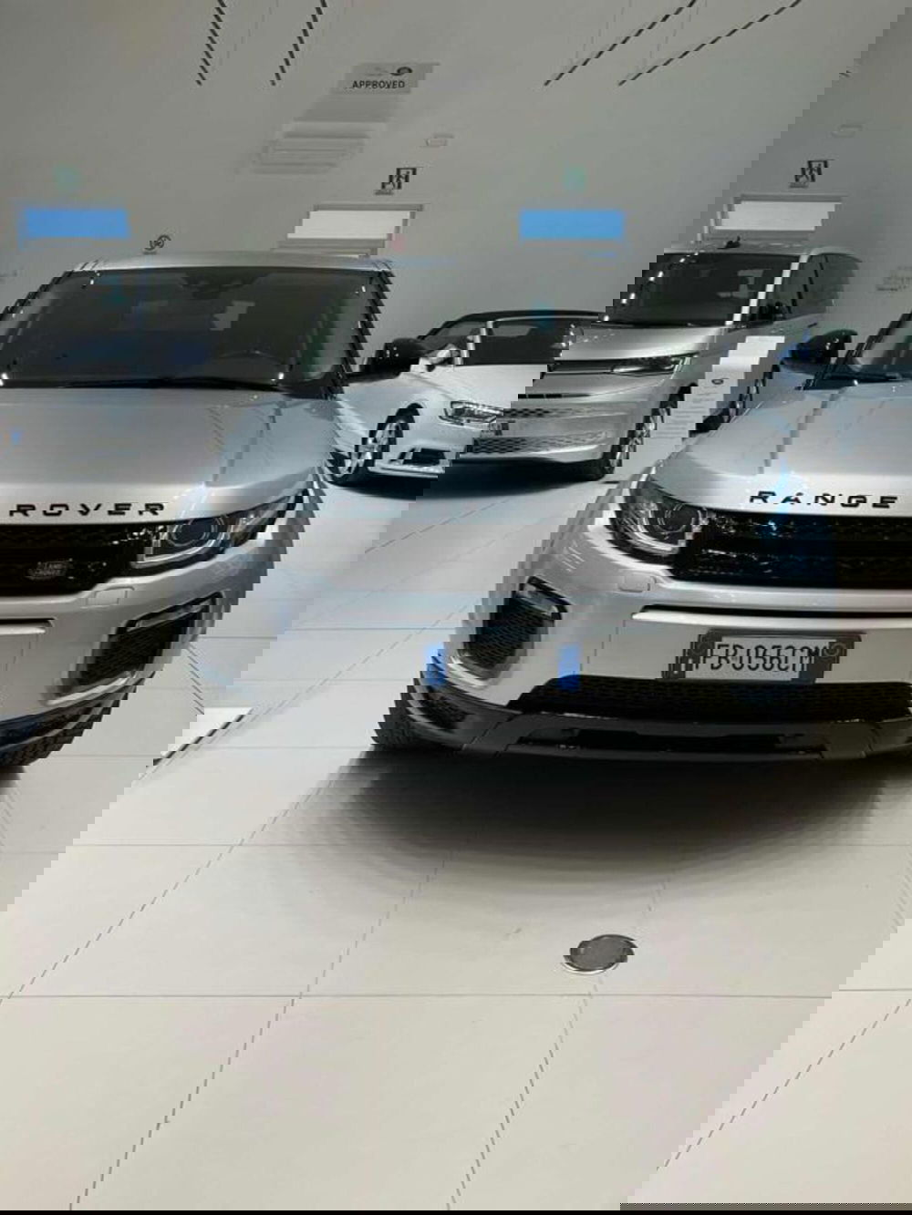 Land Rover Range Rover Evoque usata a Lucca (2)