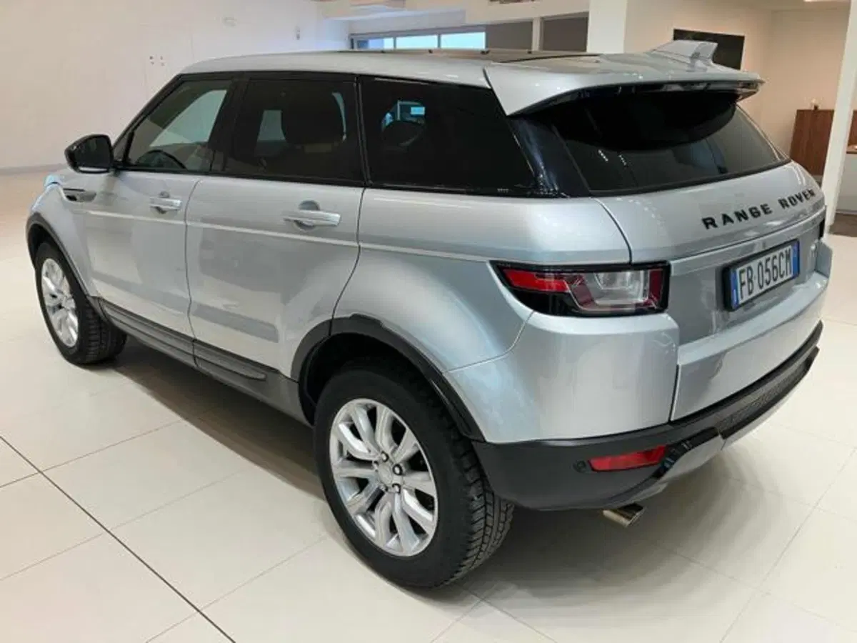 Land Rover Range Rover Evoque usata a Lucca (3)
