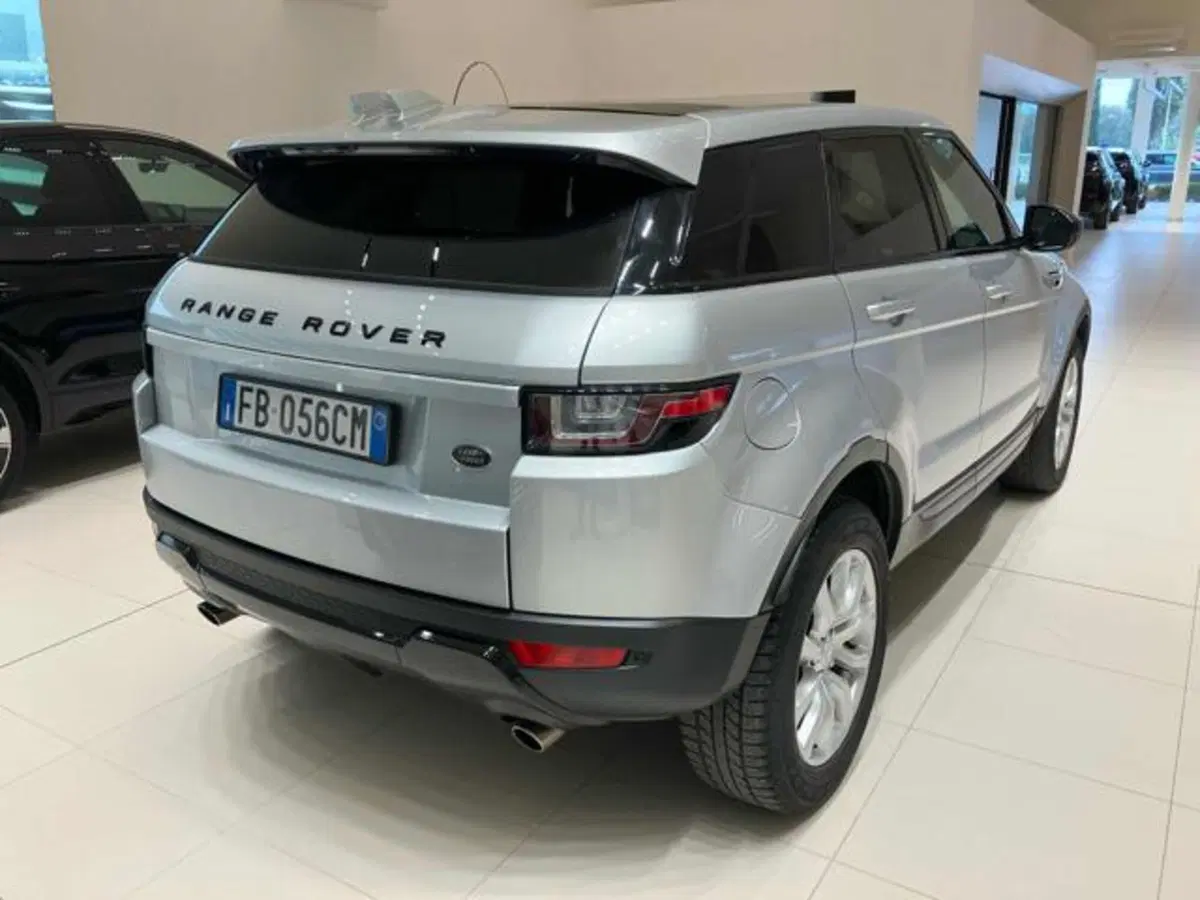 Land Rover Range Rover Evoque usata a Lucca (4)