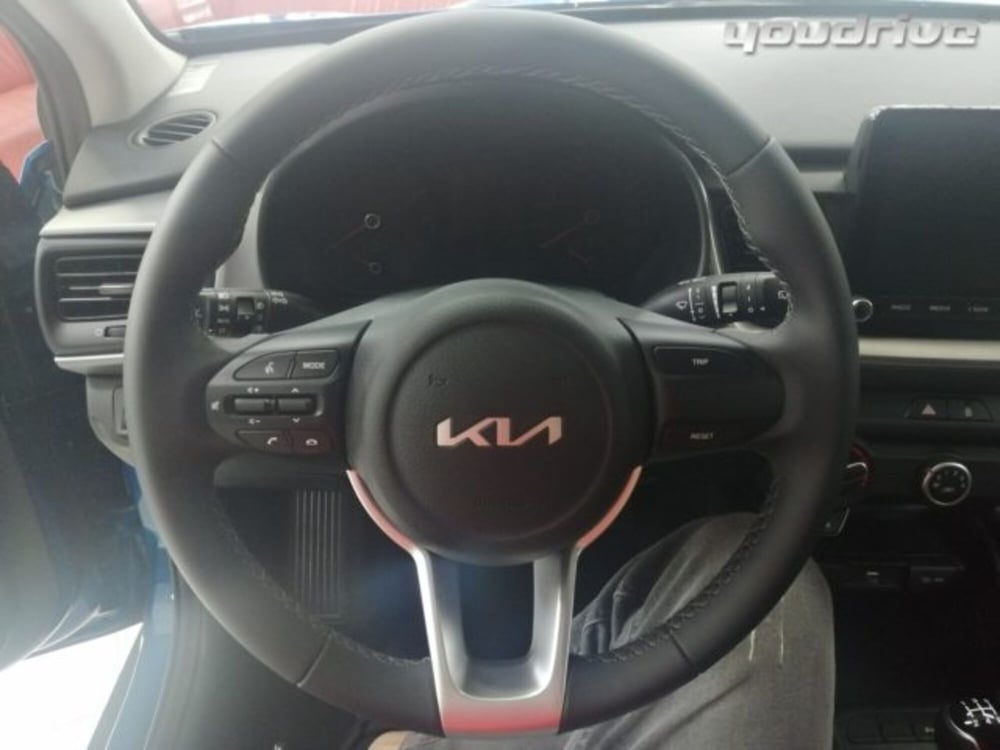 Kia Stonic nuova a Napoli (10)