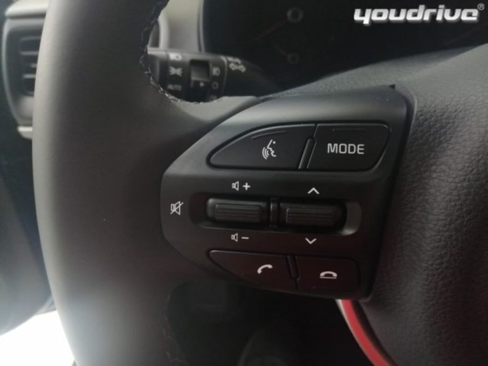 Kia Stonic nuova a Napoli (11)