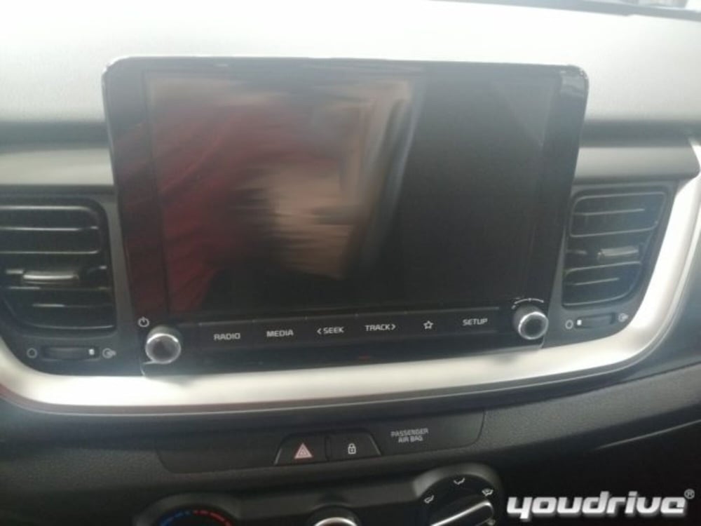 Kia Stonic nuova a Napoli (13)