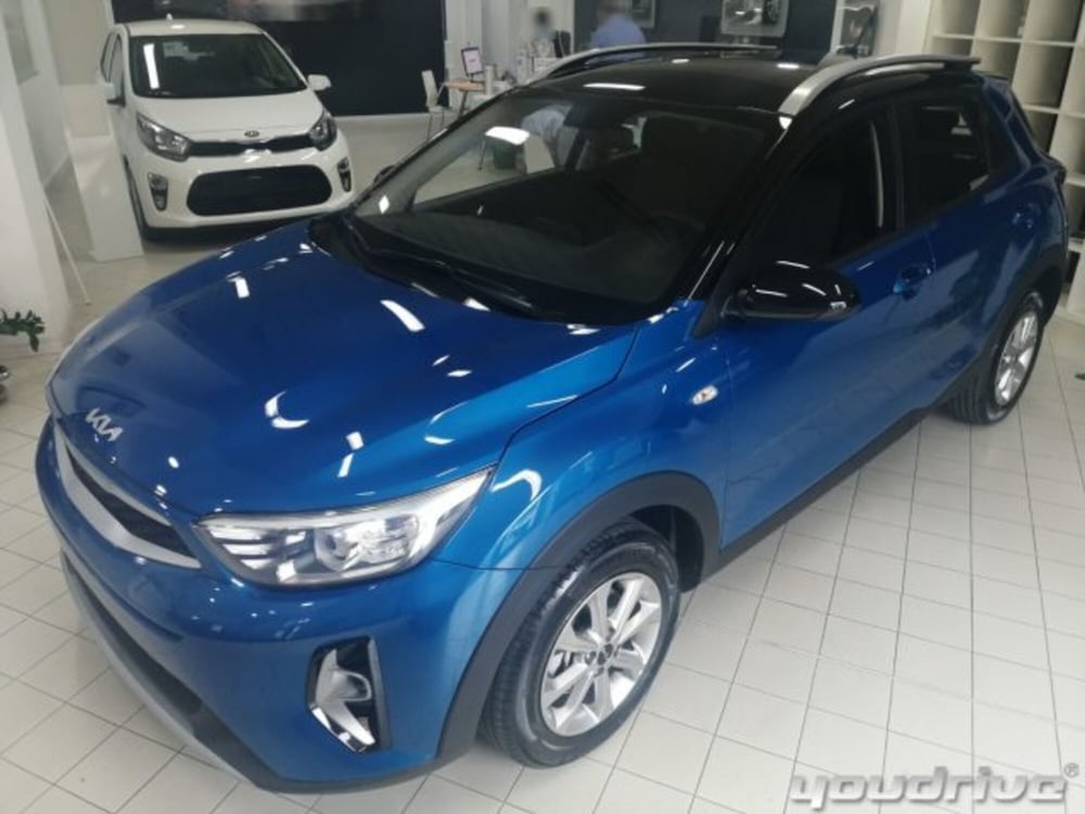 Kia Stonic nuova a Napoli (2)