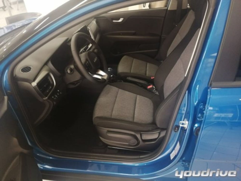 Kia Stonic nuova a Napoli (8)