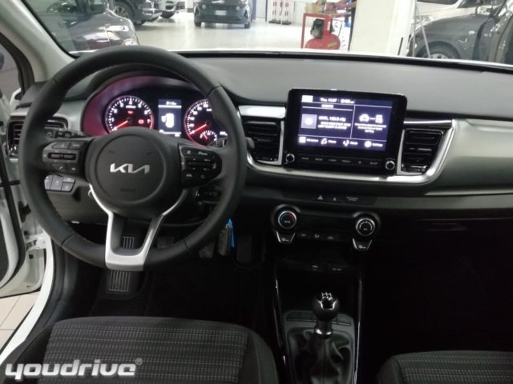 Kia Stonic nuova a Napoli (13)