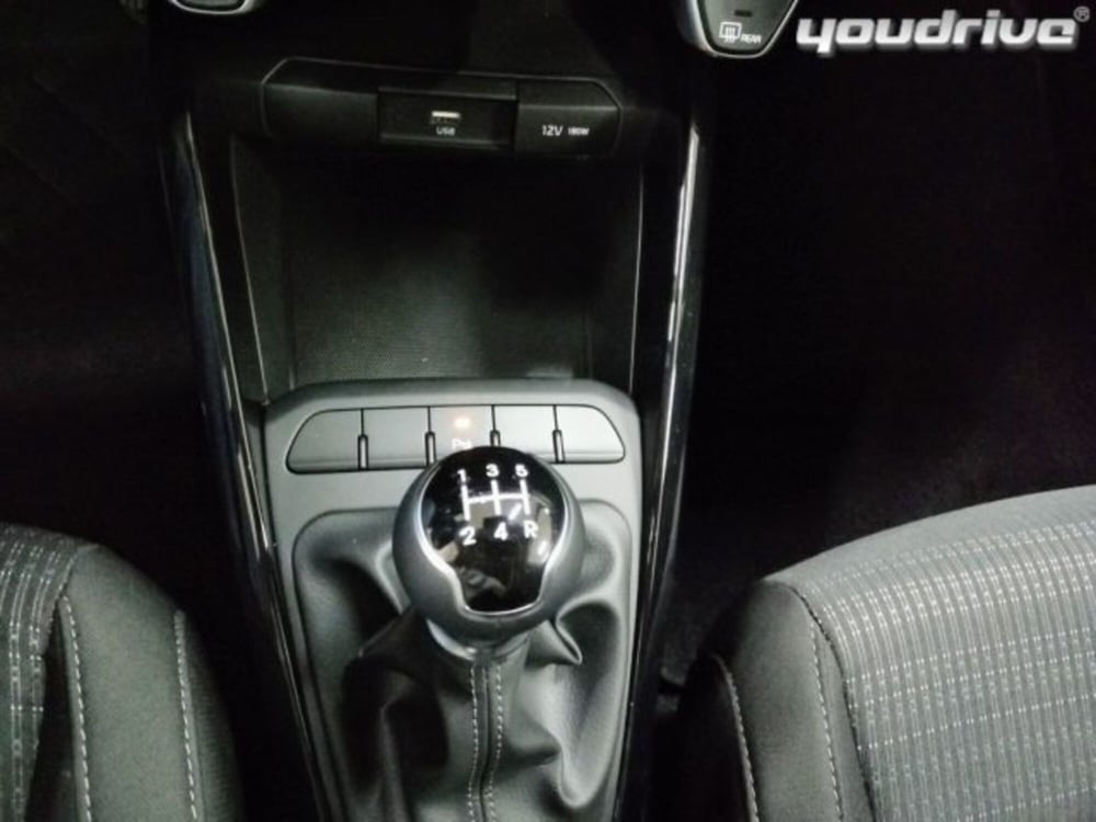 Kia Stonic nuova a Napoli (16)