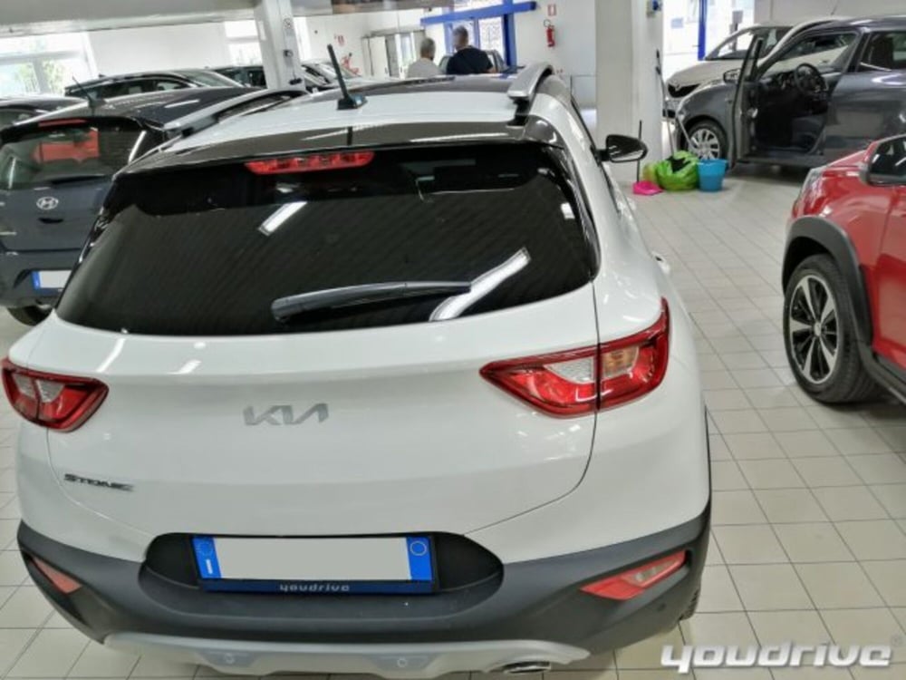 Kia Stonic nuova a Napoli (4)