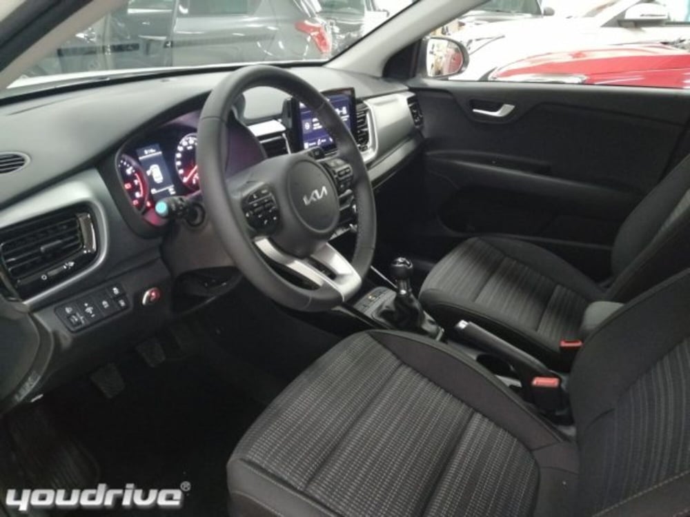 Kia Stonic nuova a Napoli (8)