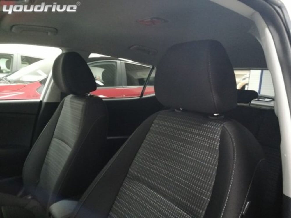 Kia Stonic nuova a Napoli (18)