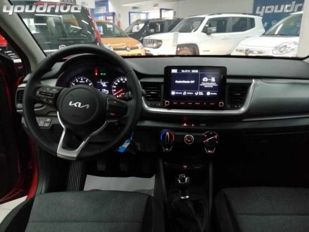 Kia Stonic nuova a Napoli (19)