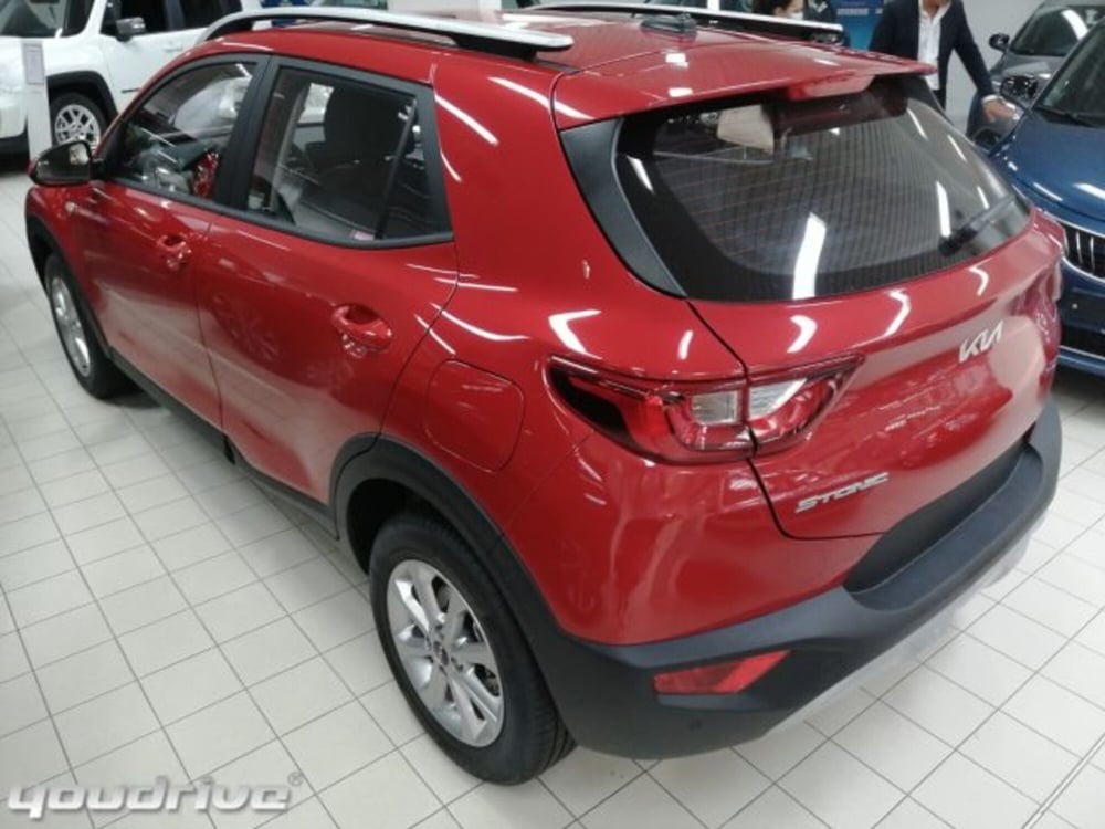 Kia Stonic nuova a Napoli (3)