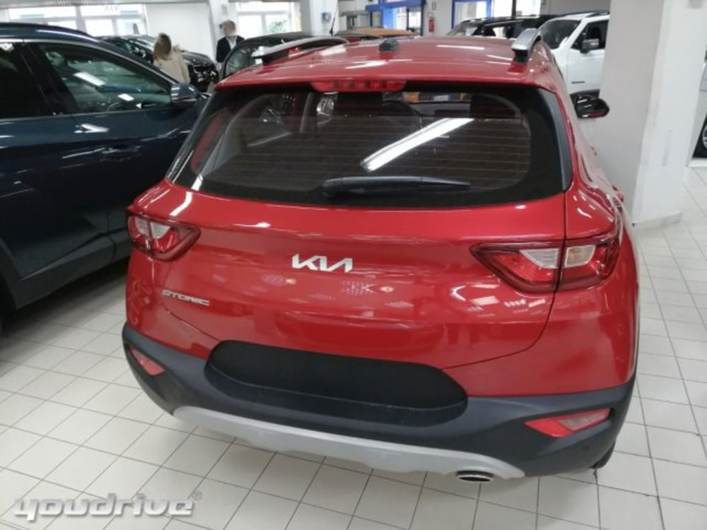Kia Stonic nuova a Napoli (4)