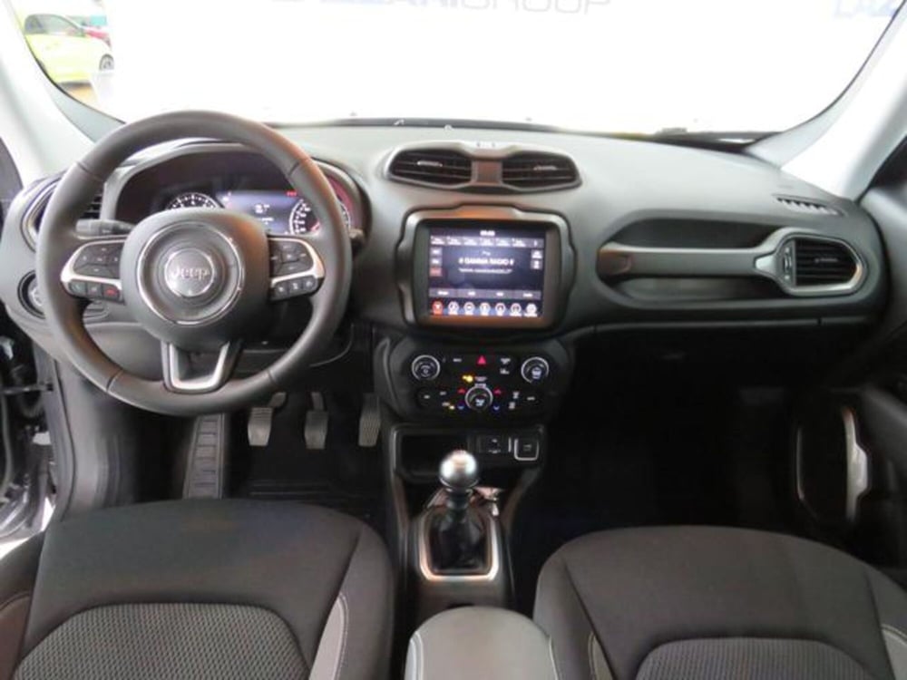 Jeep Renegade usata a Lodi (13)