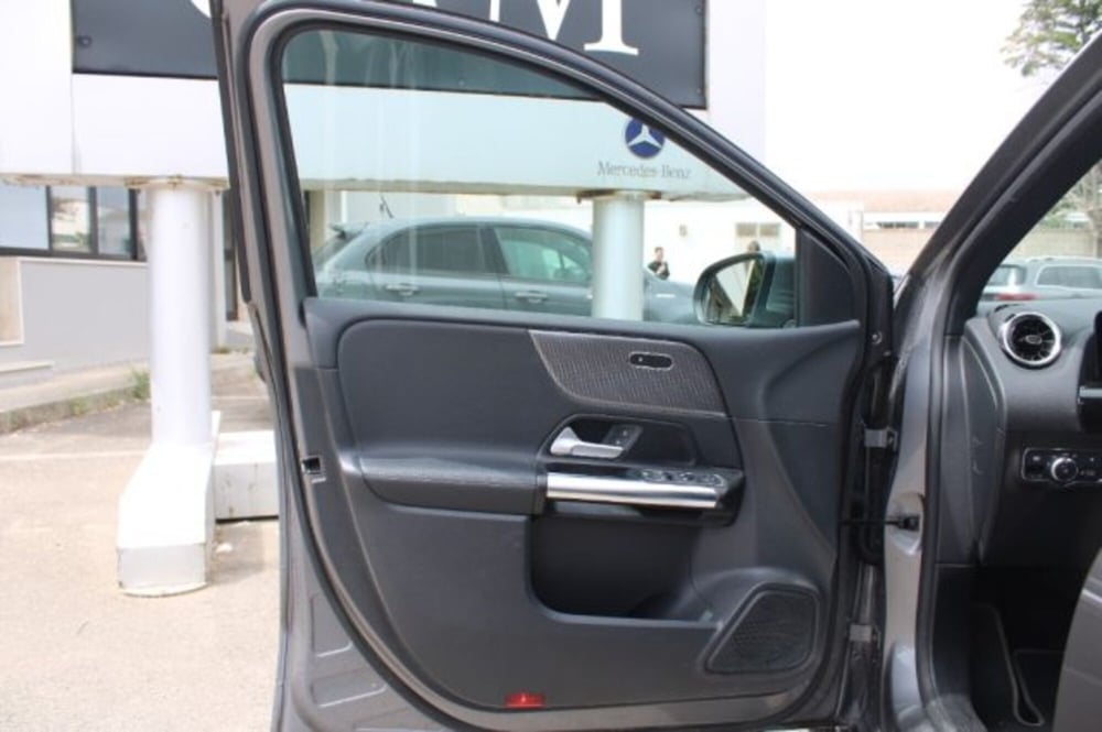 Mercedes-Benz Classe B usata a Lecce (11)