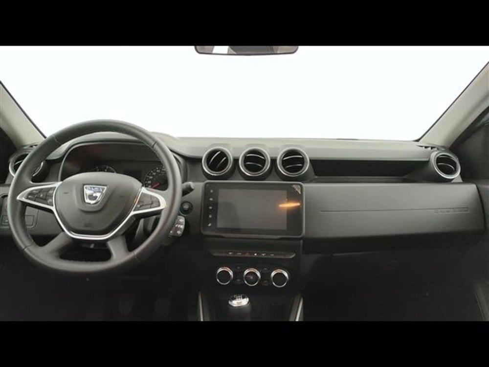 Dacia Duster usata a Milano (11)