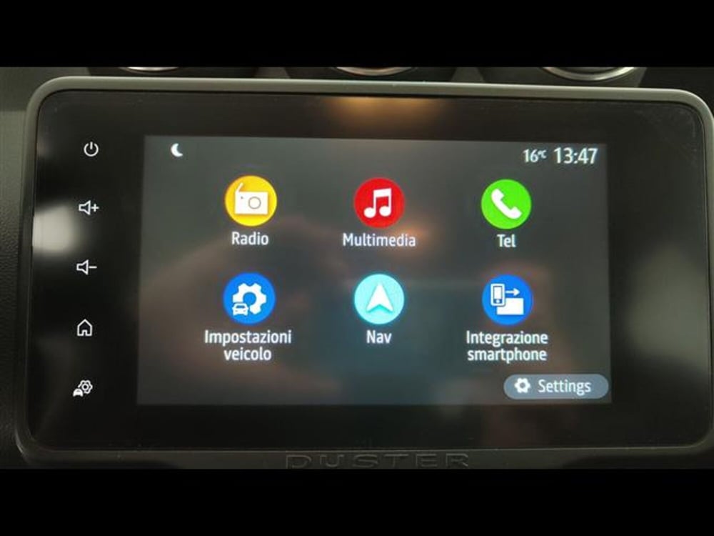 Dacia Duster usata a Milano (12)
