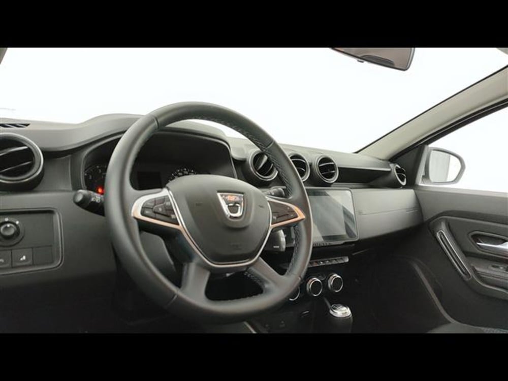 Dacia Duster usata a Milano (8)