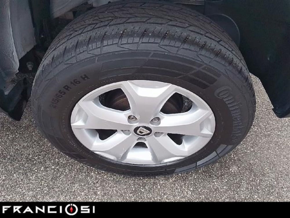 Dacia Duster usata a Modena (13)
