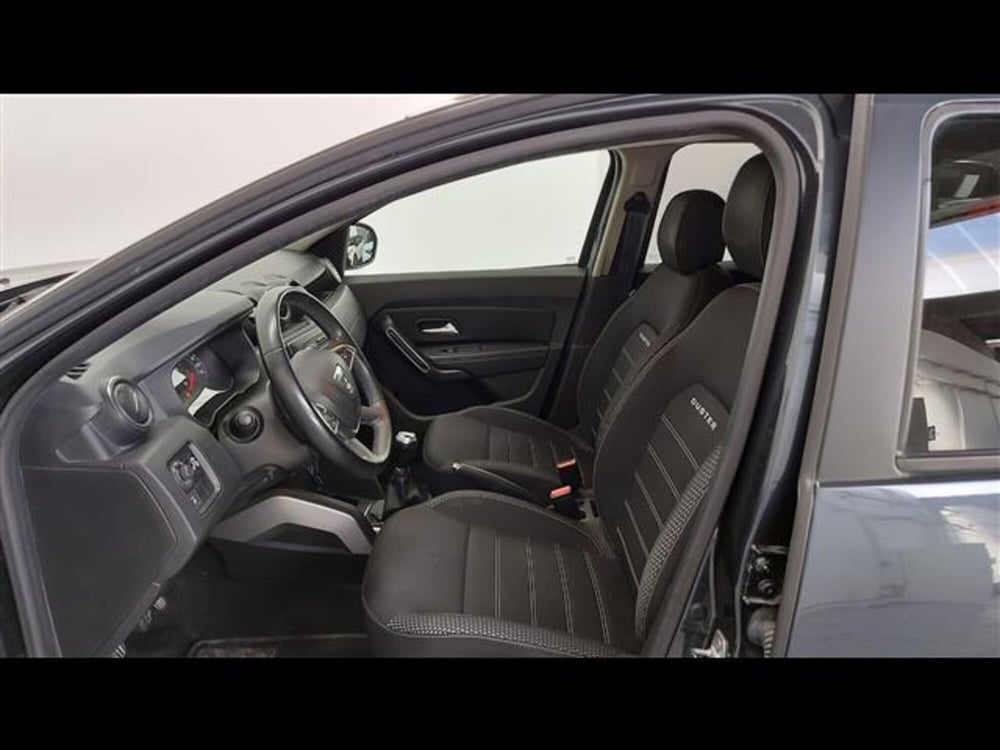 Dacia Duster usata a Asti (9)