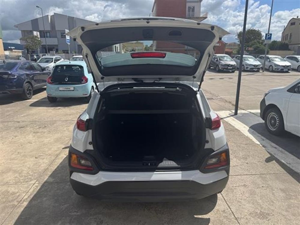 Hyundai Kona usata a Oristano (7)