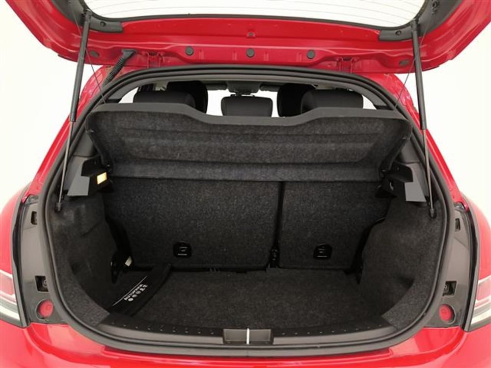 Lancia Ypsilon usata a Milano (13)