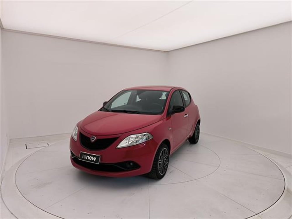 Lancia Ypsilon usata a Milano (2)