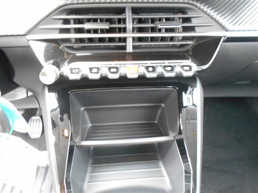 Peugeot 2008 usata a Firenze (9)