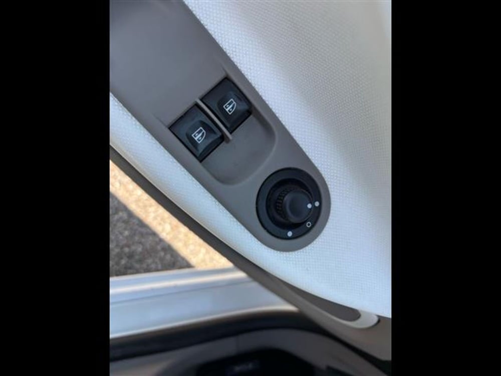 Renault Zoe usata a Pavia (8)