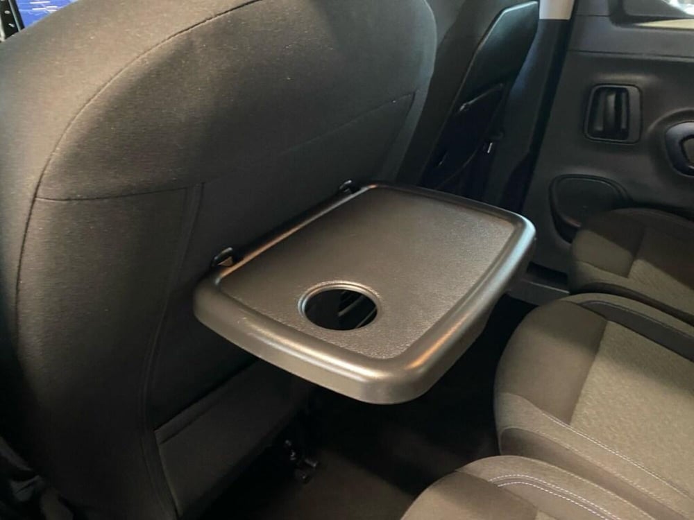 Peugeot e-Rifter usata a Torino (13)