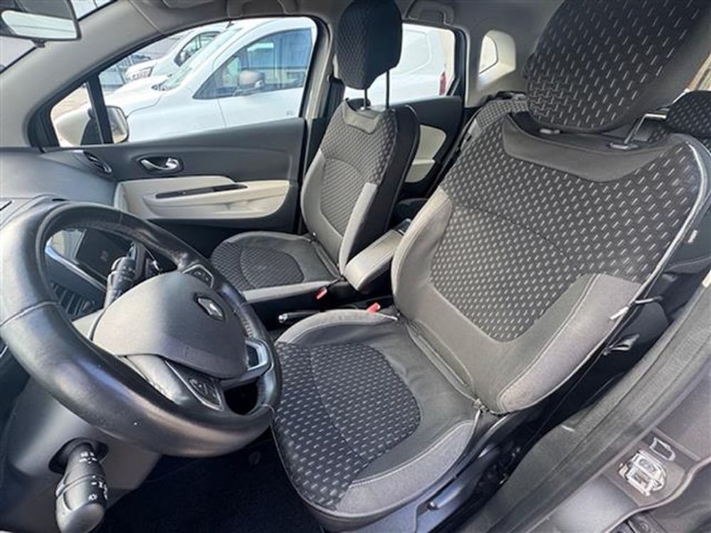 Renault Captur usata a Oristano (9)