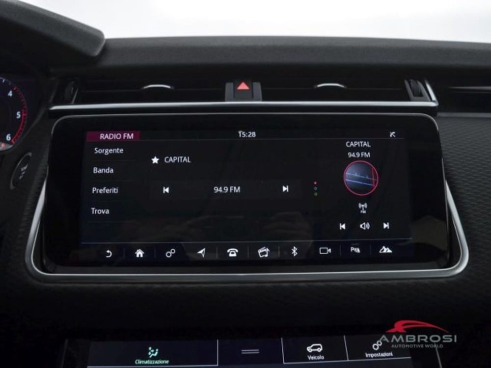 Land Rover Range Rover Velar usata a Perugia (14)