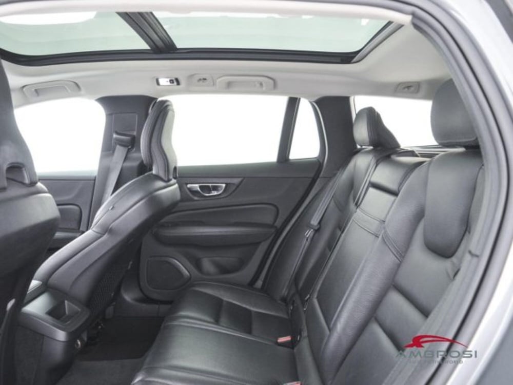 Volvo V60 Cross Country usata a Perugia (10)