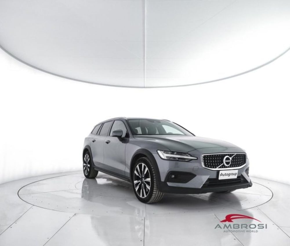Volvo V60 Cross Country usata a Perugia (2)
