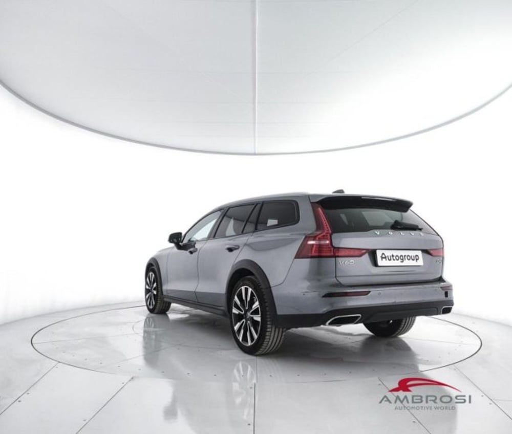 Volvo V60 Cross Country usata a Perugia (4)