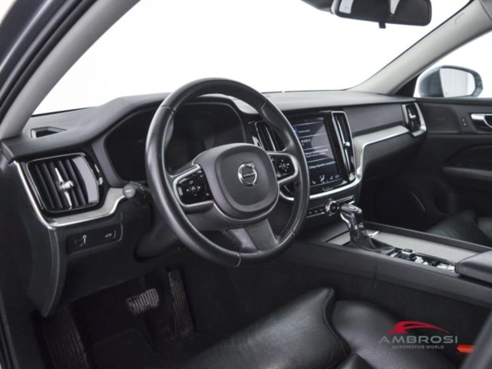 Volvo V60 Cross Country usata a Perugia (8)
