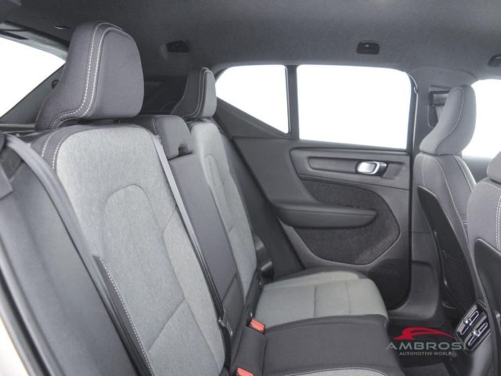 Volvo XC40 usata a Perugia (11)