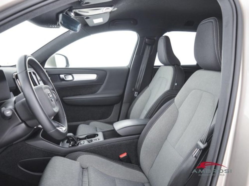 Volvo XC40 usata a Perugia (9)