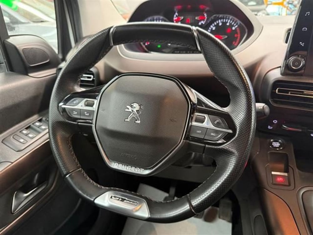 Peugeot Rifter usata a Cremona (11)