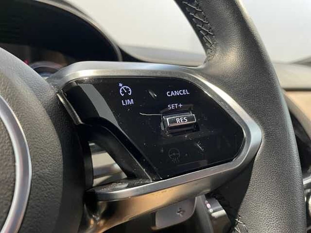 Jaguar E-Pace usata a Ravenna (15)
