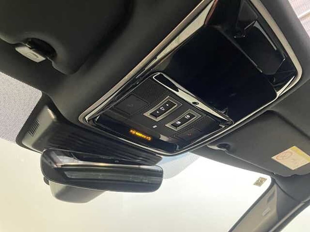 Land Rover Range Rover Velar usata a Ravenna (20)