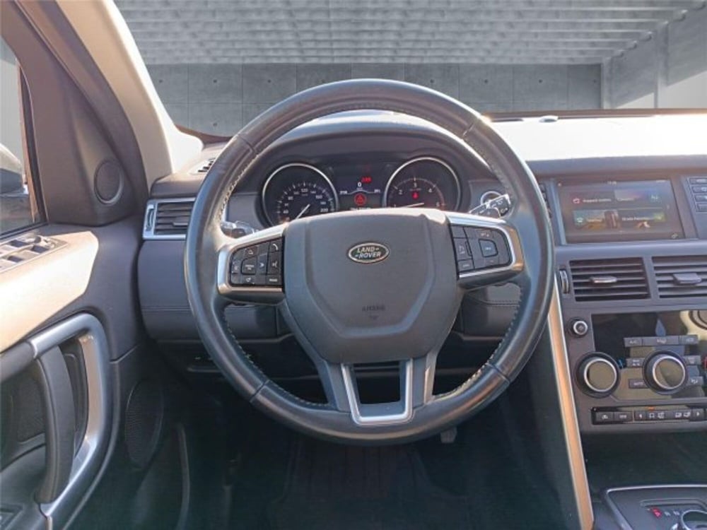 Land Rover Discovery Sport usata a Bari (14)