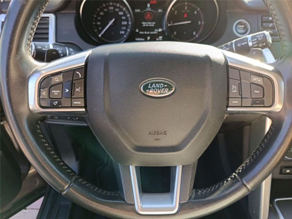 Land Rover Discovery Sport usata a Bari (15)