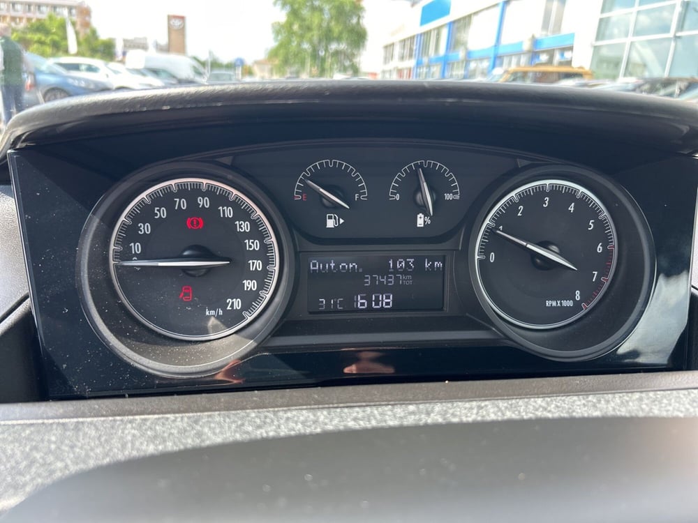 Lancia Ypsilon usata a Milano (15)
