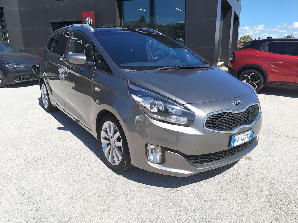 Kia Carens usata a Matera (3)