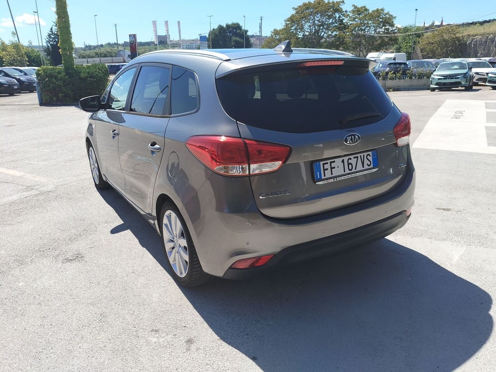 Kia Carens usata a Matera (7)